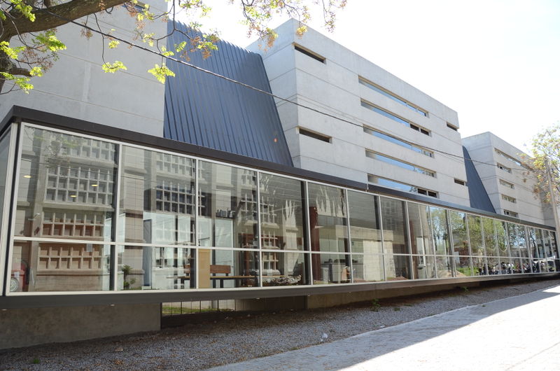 File:Aulario UDeLaR.jpg